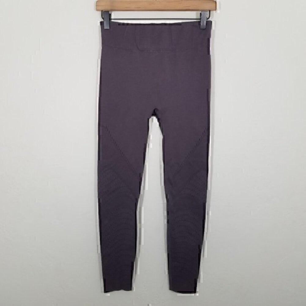 Fabletics Mesh Legging Size M